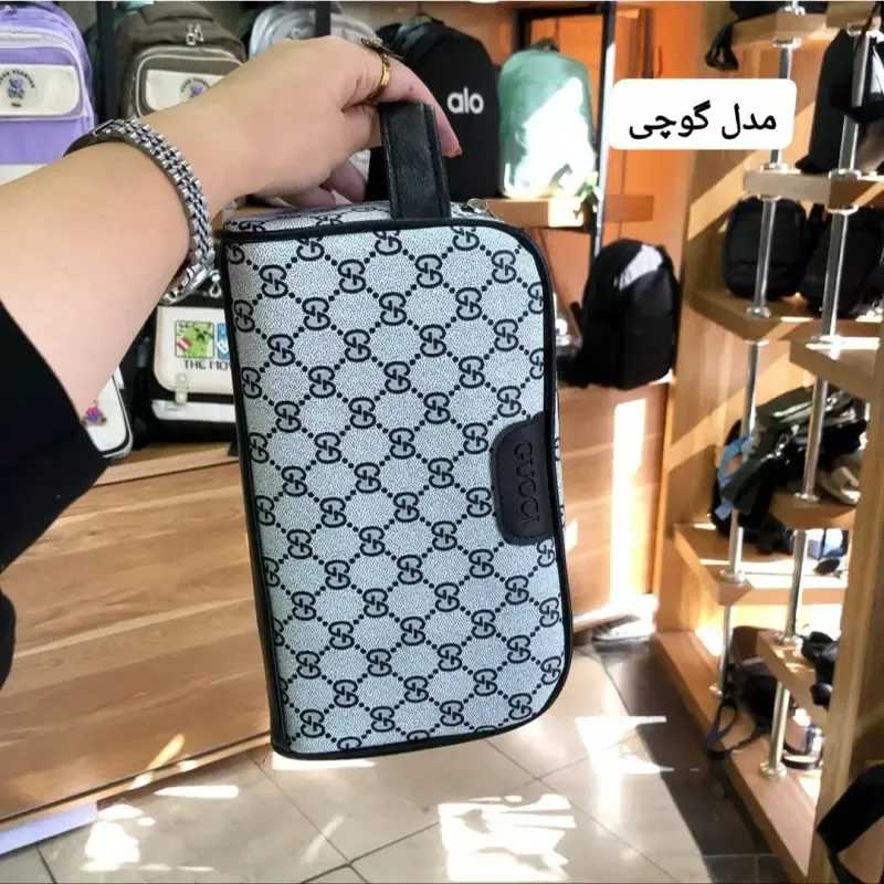 کیف دستی مردانه چرم صنعتی ضخیم دو خانه بند دستی