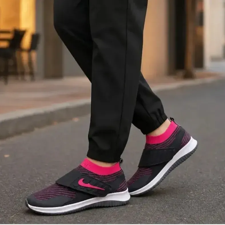 کفش جورابی زنانه نایک چسبی بافت سه رنگ پیاده روی روزمره